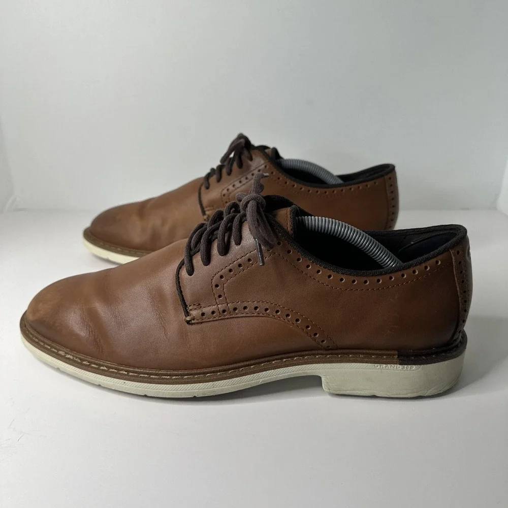 Cole Haan The Go-To Men's Size 9.5M Brown Leather Plain Toe Dress Shoes‎ C34125
